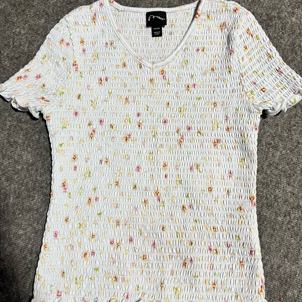 Art Class Stretch Tee with floral pattern
